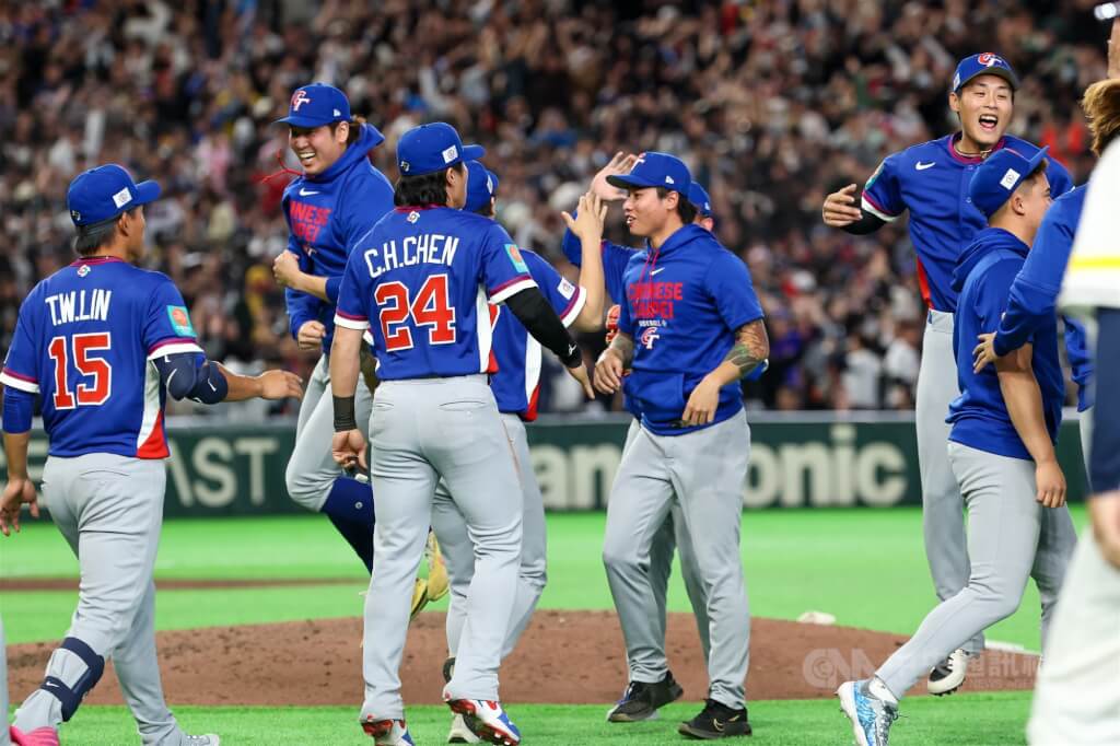 台韓大戰台灣逆轉勝　球員落淚畫面感動韓國球迷